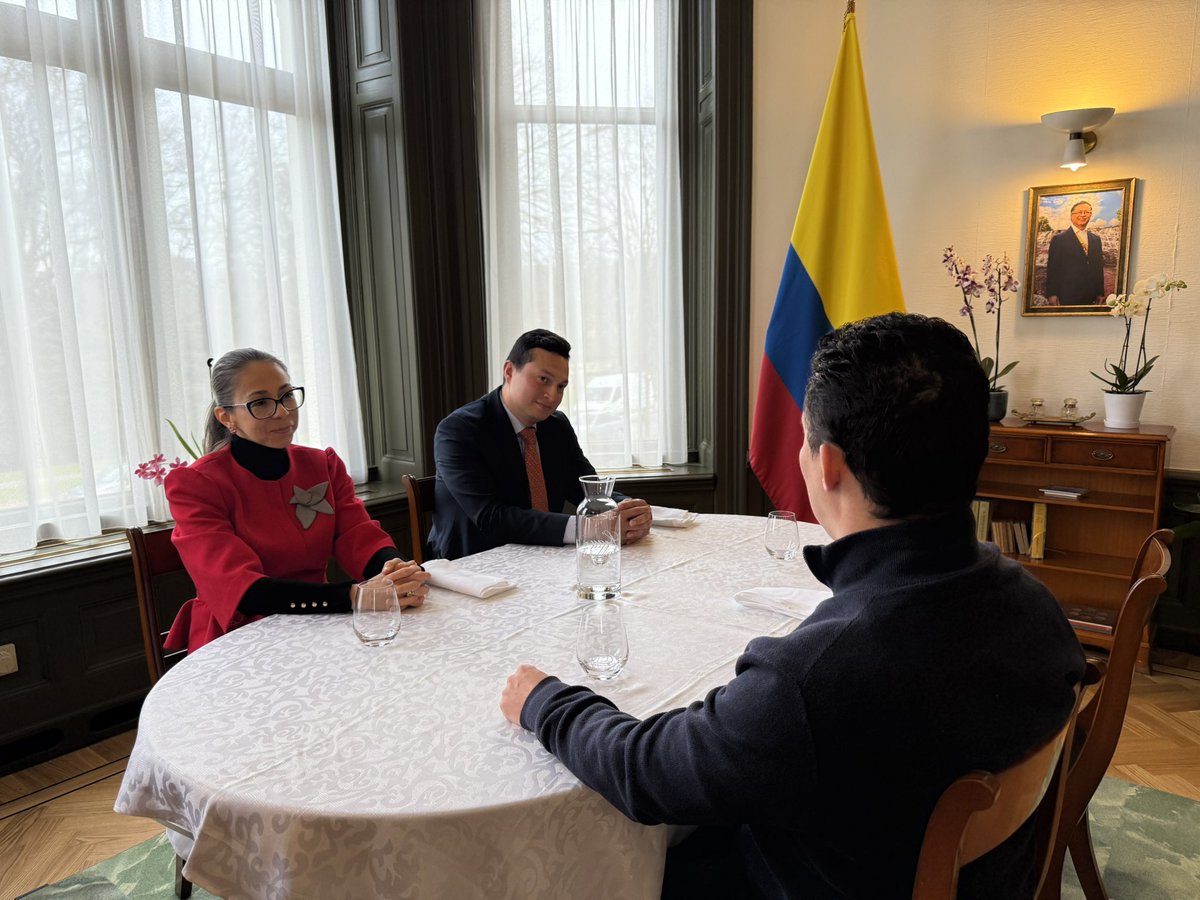 Nos reunimos con la embajadora de Colombia en Países Bajos Carolina Olarte. 

Durante la reunión se destacó la importancia del fortalecimiento de las relaciones entre las naciones y el trabajo que se desarrolla con los  organismos multilaterales. así mismo, hablamos de los