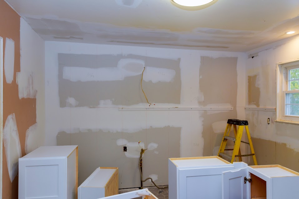 AUConstruction's tweet photo. Have a bathroom remodel emergency? Visit American Universal Construction! We are here to help! https://t.co/HHiD3Wijs5 #NewWoodFloorsBelmont #NewWoodFloorInstallation #WoodFloorInstallationBelmont https://t.co/DHimNOIEx0