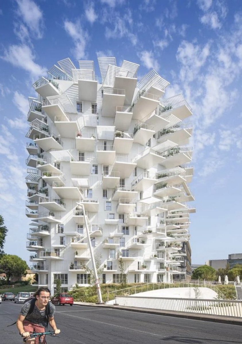 AbretuPotencial's tweet photo. 17. La torre "Arbre Blanc" de Sou Fujimoto en Montpellier, Francia. https://t.co/gaC1v60MsE