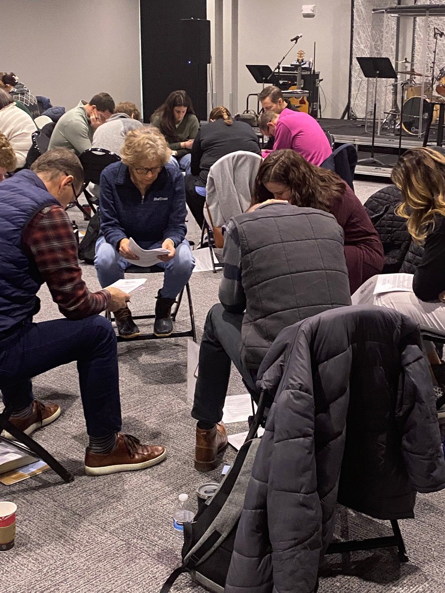 _BlueTrust's tweet photo. 📸 Add this to the list of moments we’re grateful for.
Our Indy Branch recently came together for a Half Day of Prayer.
Looking for a workplace where faith and purpose go hand in hand? Learn more at https://t.co/Mcf0Qm0Dvt.
#FaithInAction #PrayerAndFellowship #BlueTrust https://t.co/NaLHEWzQR3
