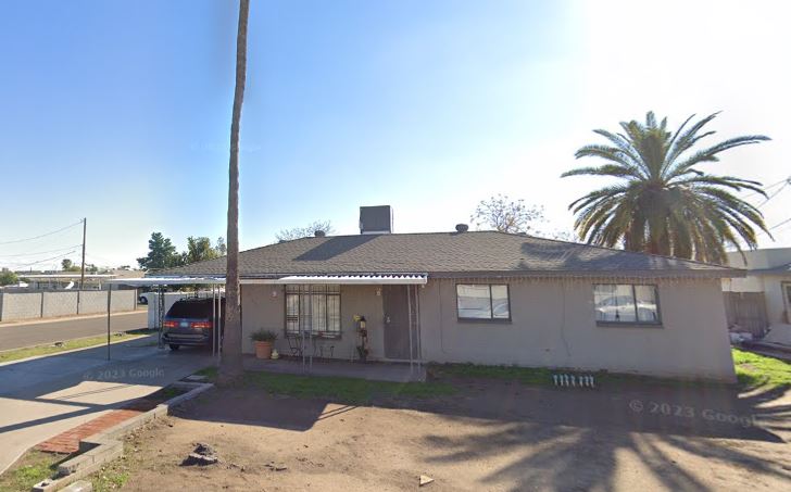 mdwarlick's tweet photo. 3143 W San Miguel Ave, Phoenix AZ 85017
3bd, 2ba, 1,664 sq ft, 7,061 sq ft LOT
$300,000
$370,000 ARV
Minor rehab. Excellent rental potential. Huge lot with RV gate and tool sheds. Vacant and on lock box- https://t.co/ObtoGzT5bH https://t.co/2Bdp8iftYV