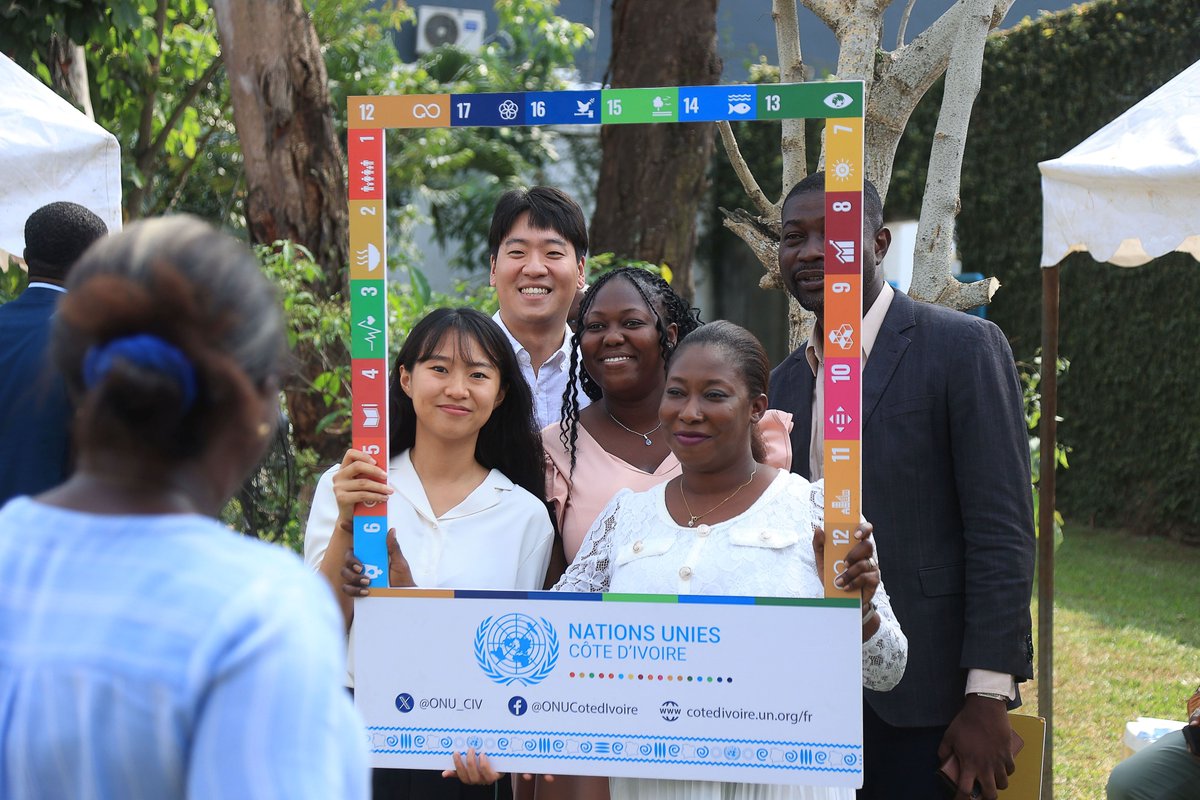 ONU_CIV's tweet image. #UNTownHall | Ce 6 fév., l&apos;Équipe-Pays &amp;amp; le personnel de l&apos;@ONU_CIV ont échangé sur nos résultats, les priorités 2025 et le futur Cadre de Coopération 2026-2030. Une rencontre conviviale pour renforcer l’esprit d’équipe &amp;amp; améliorer notre action collective en faveur des ODD en 🇨🇮.