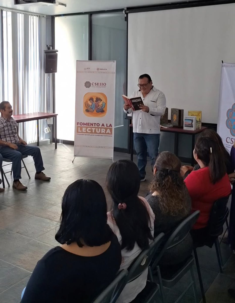 La #PrimaveraOaxaqueña promueve la lectura para el desarrollo integral de Oaxaca. Compartimos un fragmento del libro "GRACIAS" en la #CasaDelPueblo. #UnPuebloLeyendoParaTransformarSuHistoria #Oaxaca