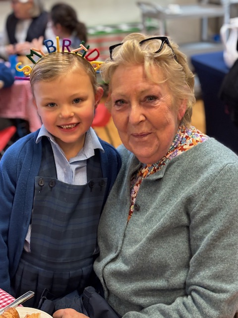 👴Today Ipswich Prep hosted Grandparents Breakfast. 

👵 We shared a delicious  breakfast after which children toured their grandparents, dropping in on classrooms to look over books and the wonderful projects completed by the children.

💙Thank you grandparents for visiting 💙