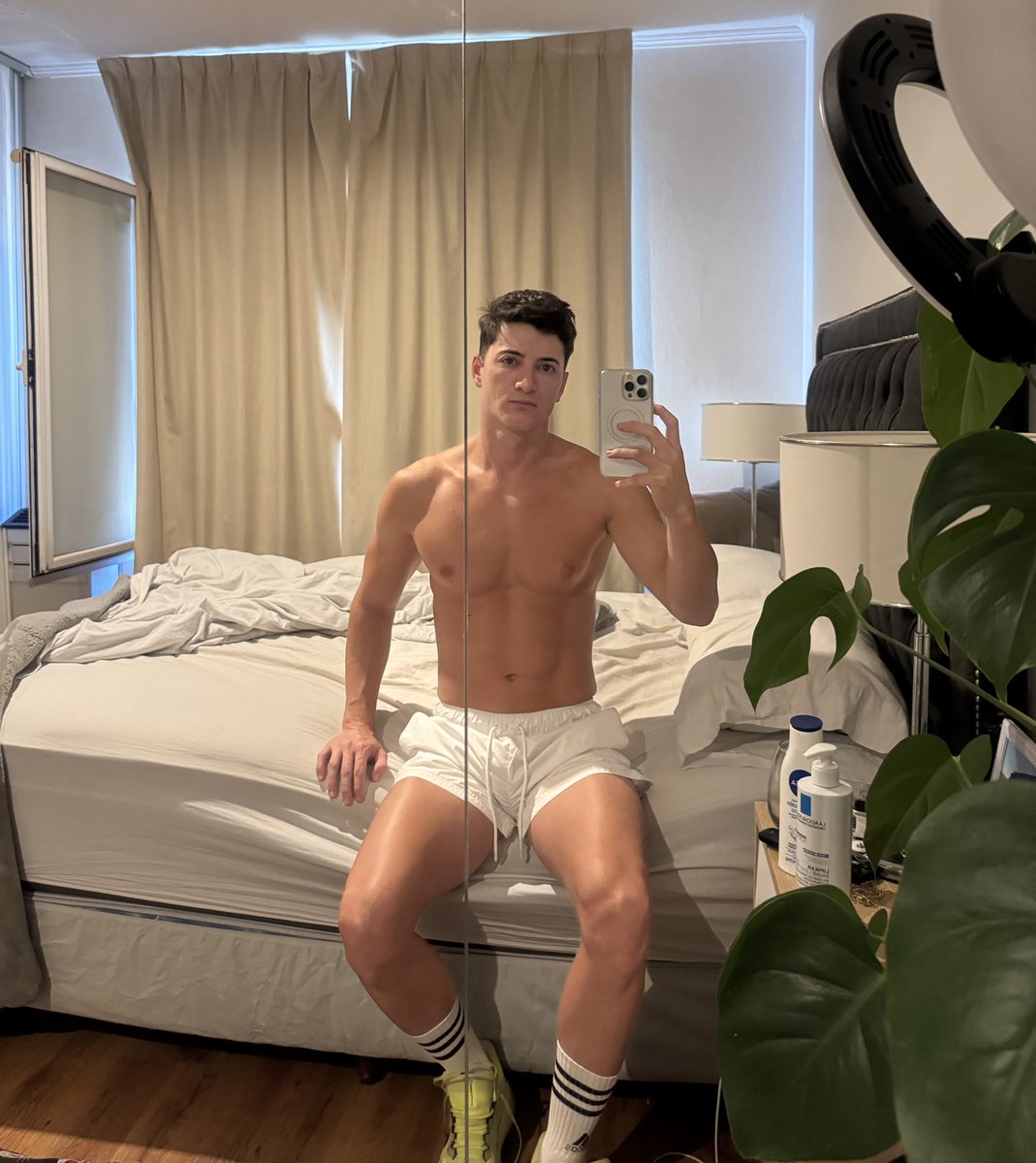 F R A N C O ❤️‍🔥 300K tweet media