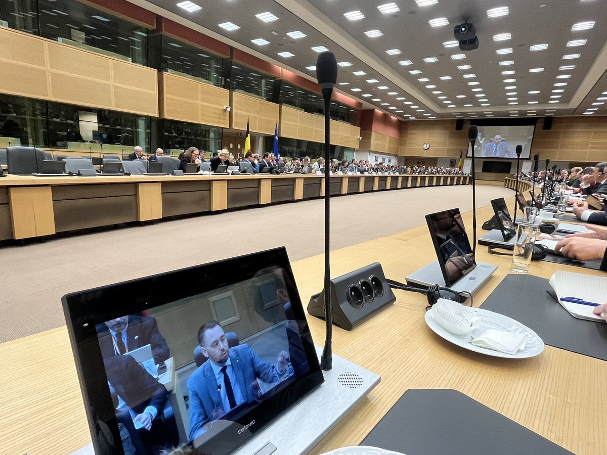 JVerkammen's tweet photo. Honored to join Belgium’s #DiplomaticDays 2025 in Brussels, discussing global challenges and our nation’s role. Grateful for insights from Their Majesties and Minister Maxime Prévot. Energized to serve our citizens and businesses abroad. 🇧🇪🤝🇲🇽 @Belgiummfa #BEDiploDays https://t.co/GOVI8n4Hh0