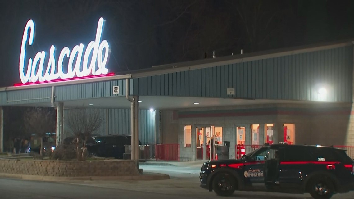 KLChouinard's tweet image. Details from College Park's Black History Month jerseys include a font that pays homage to the Cascade Skating Rink.