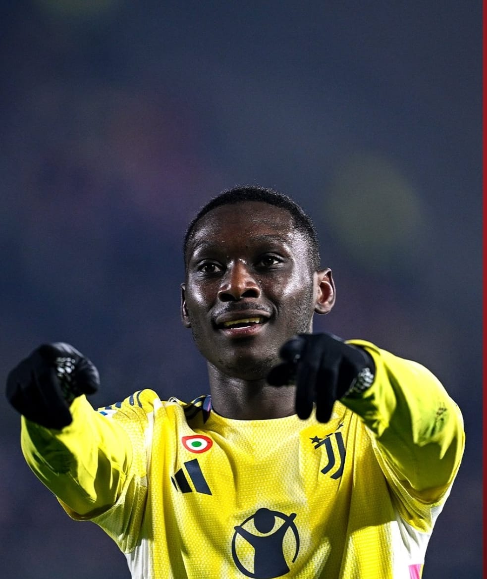 #ComoJuve E anche stasera la #TrinceaJuve ringrazia il nuovo amico #Randal... 5 gol in 3 partite... <a href="/gianper/">gianper</a> <a href="/matusa69/">Andrea Uggetti</a> <a href="/VitoSodano/">Vito Sodano</a> <a href="/giancarlosudano/">Giancarlo Sudano</a> <a href="/mikid303/">Michele Donati</a> <a href="/mattscanna/">Matteo Scannavini</a>