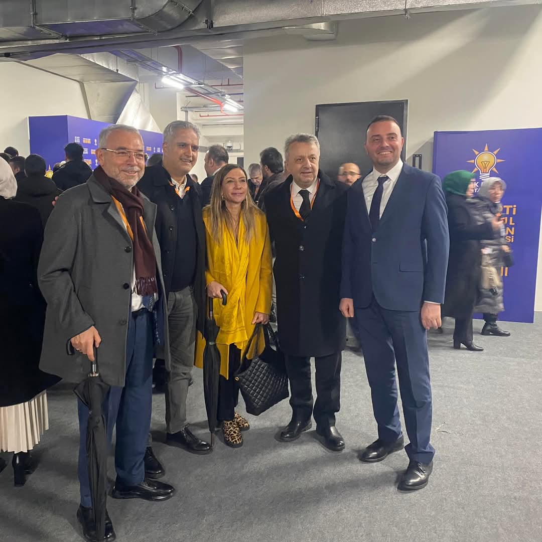 MutluBozogluSlv's tweet photo. görevi devralan İl başkanımız Sayın Abdullah Özdemir’e ve yönetimine yeni görevinde başarılar diliyorum. Kongrenin, İstanbul'umuz ve ülkemiz için hayırlı neticeler doğurmasını temenni eder, teşkilatımıza muvaffakiyetler dilerim." https://t.co/NM1v0hcsPB