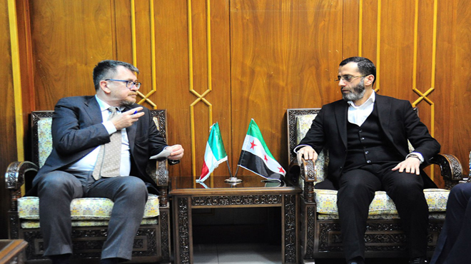 تعاون #سوري - #إيطالي لتعزيز التنمية

مباحثات بين هيئة التخطيط والتعاون الدولي والقائم بأعمال السفارة الإيطالية حول دعم #الزراعة، #الكهرباء، #الصحة والتعليم. #إيطاليا تؤكد سعيها لرفع #العقوبات والمساهمة في إعادة الإعمار.