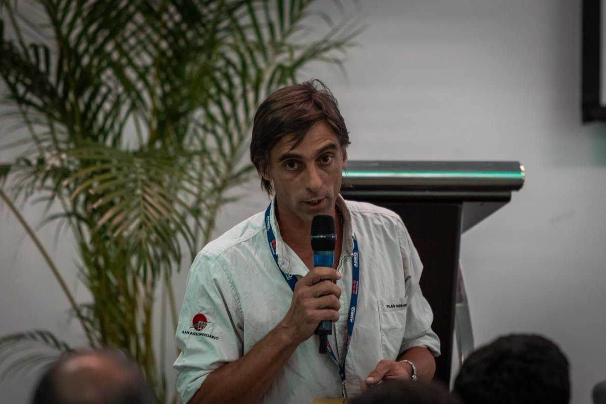 🔵 🔵 🔵 Microconferencias Día 3 

🔹 "Exportación &amp; Sostenibilidad"
María Laura Rodriguez, <a href="/Uniondeexport/">Unión de Exportadores del Uruguay</a> 
Sala: <a href="/COFCOINTL/">COFCO International</a> 

🔹 "IPasto: Plataforma para la gestión del pasto en ganadería."
Alejandro Terra
Santiago Lombardo

<a href="/PlanAgro/">Plan Agropecuario</a> 
Sala: <a href="/WeAreLDC/">Louis Dreyfus Company</a>