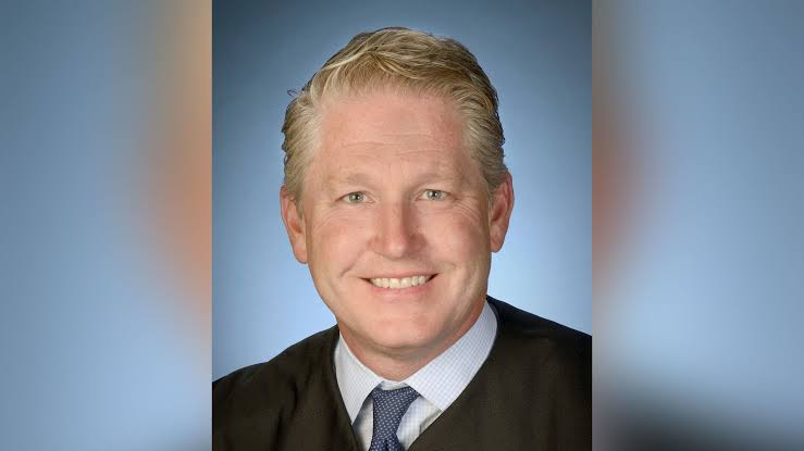 BehizyTweets's tweet photo. BREAKING: A federal judge just temporarily blocked President Trump from putting 2,200 USAID workers on leave.

The judge was asked to order the Trump administration “to immediately cease actions to shut down USAID’s operations,” but he gave a "very limited" order. So, at least it's not the end of the world.

But these constant TROs are starting to piss me off. Why are judges constantly legislating from their benches? We voted for the dismantling of the corruption. We didn't vote for courts to delay the mandate.