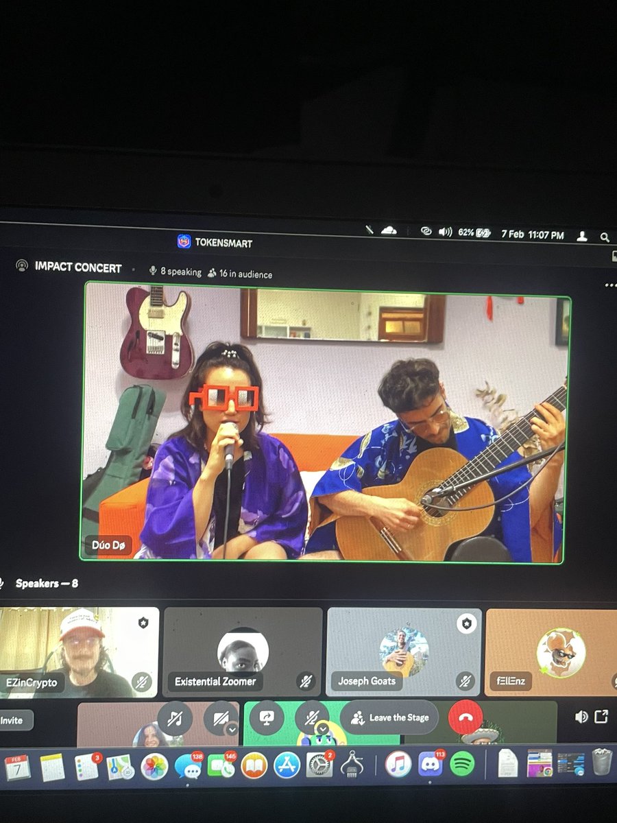 ExtZoomer's tweet photo. Just amazing!! @joseacabrerav @ez_cbd @Crypto_koH @nftsmart super happy to be a part of the impact concert!! So many incredible artists for public goods!! 
Go support a public goods project today on @Giveth !! 💟💟💟 https://t.co/09rdT7QKJx