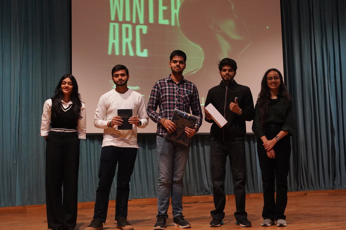 localnetworkhq's tweet photo. Winter Arc S1❄️
Hosted by: The Ace Student Chapter
Blockchain Powerplay ft. and supported by @akashnet 

Ps: Goodies were good, Audiences were hyped 🥳 https://t.co/PVYHQiV38i