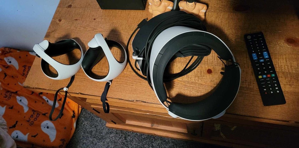 I wasn’t planning on picking up a PS5 rig but I couldn’t pass up a good marketplace deal. 

Ended up with a <a href="/LogitechG/">Logitech G</a> Pro Wheel, Pedals and <a href="/PlayseatGlobal/">Playseat®</a> Cockpit, as well as a <a href="/PlayStation/">PlayStation</a> PSVR2. 

Over $2200 in hardware for….$550.

Bring on <a href="/thegranturismo/">Gran Turismo</a> 
#simracing