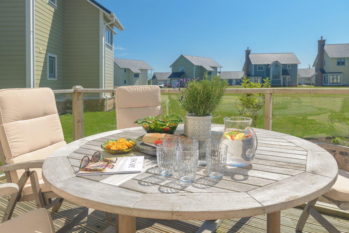 🌊 Drift into coastal luxury at The Drift House; where sea, style, and serenity meet...

🛏️ Sleeps 6
❗10% off selected breaks
📍 Prime location in Beadnell
🏖️ Moments from the beach

Explore more online. 

#beadnell #northumberland #ukstaycation