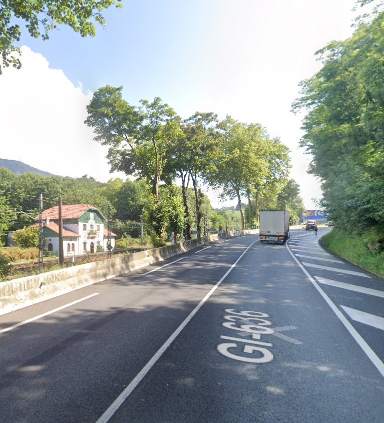 lezoudala's tweet photo. ⚠️Tras años de peticiones, este domingo comenzarán las obras de la pasarela provisional en la carretera GI-636 en Gaintxurizketa. Garantizará la seguridad de todos y todas las vecinas y personas trabajadoras.

📲Noticia completa: https://t.co/H88Rw6PJex

#ElkarZainduzLezo https://t.co/fWrEsISZHf