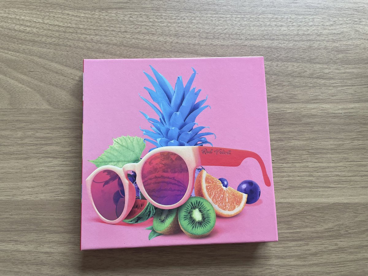 haliaslt's tweet photo. hi I sell my albums from Red Velvet, Twice, SHINee and others. As well as PCs
here my Vinted ; elwslt 

#kpopalbum #redvelvet #shinee #kpoppc https://t.co/lBfkruPm9O