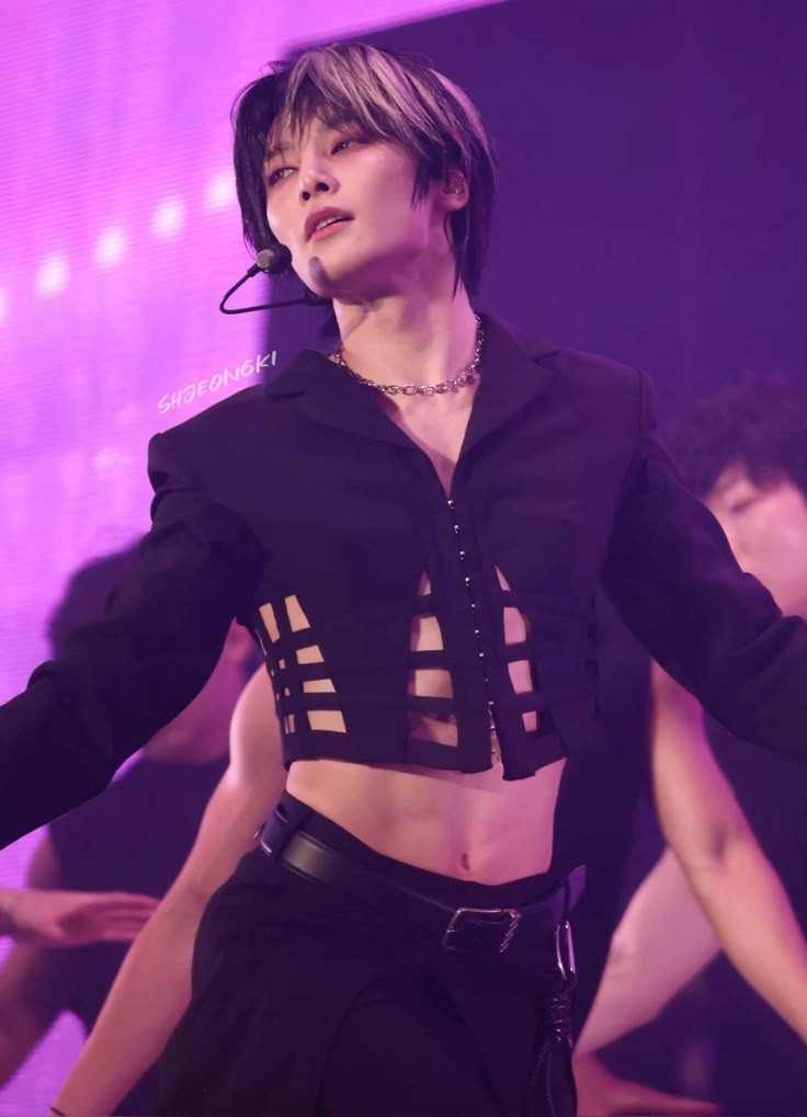 OnlyRealStays's tweet photo. Happy Birthday lovely Jeongiiiin 🤍🥳🎂🦊

SWEET SERENADE I.N DAY 
 #아기빵_항상_사랑으로_발효중 
#Siren_Vocalist_IN 
#HappyINDay https://t.co/43DD2yPucw