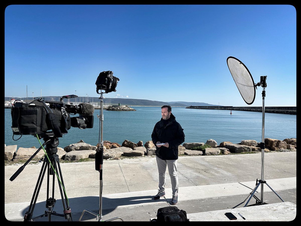 Hoy, #Noticias1 desde #Barbate , honrando la memoria de Miguel Angel y de David, los dos Guardias Civiles asesinados hace ahora un año. #estapasandoloestasviendo #ventepalsur #andalucia <a href="/CSurNoticias/">CanalSurNoticias</a> <a href="/canalsur/">CanalSur</a> <a href="/canalsurmas/">CanalSur Más</a> <a href="/Mariano_INSIDE/">INSIDE NEWS - Mariano Valladolid</a>