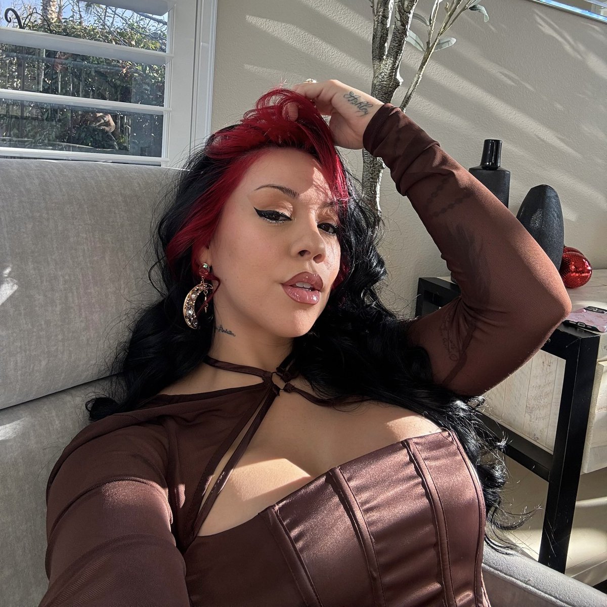 salice_roseee's tweet photo. 🤎🎱🎼 https://t.co/Jz4ieazPDI