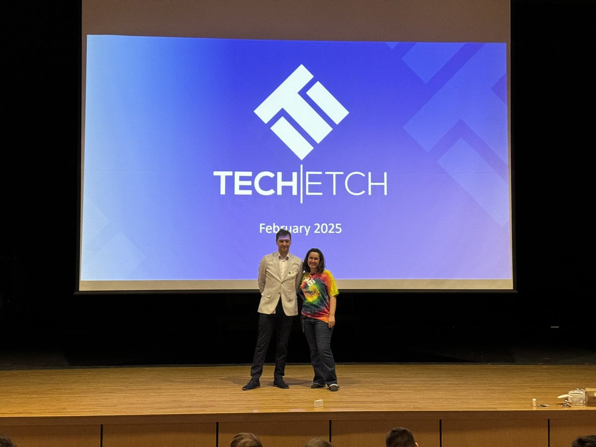 phsmrmorse's tweet photo. Today was a good day! Our #PLTW #Engineering students got to hear from some folks at Tech Etch in Plymouth. They learned a little bit more about different career paths in the engineering world. Thank you for bringing your time and experience to us here in @PemSch_news! https://t.co/ijCg895mQ9