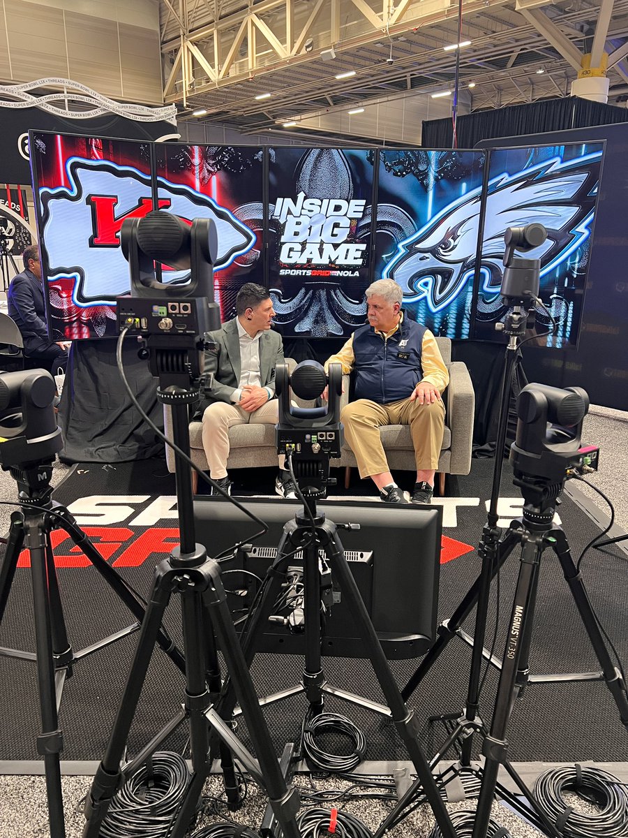 NATA1950's tweet photo. Every pro team has full-time athletic trainers—but only 37% of U.S. public high schools do. We’re working to change that so all athletes get the care they deserve! #AthleteHealth #SportsSafety #SuperBowl 🏈🎤🎙️ https://t.co/mG52GLF04b