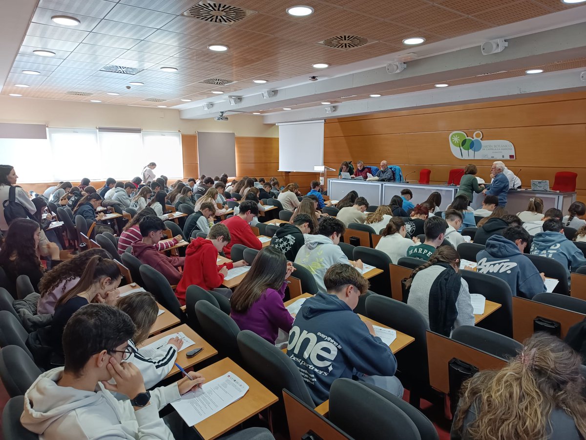 IngeomineUCLM's tweet photo. Más de 500 estudiantes de ESO y Bachillerato participaron en las Olimpiadas de Geología de Castilla-La Mancha. Aumenta el interés y la importancia de la geología. Celebradas en @uclm_es @MuPaclm @UAHes @jardbotanicoclm https://t.co/8dH4PuTHVr