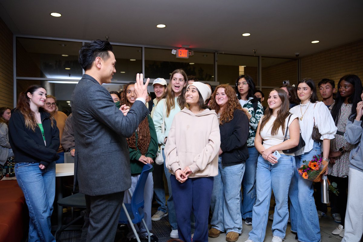 LoyolaMarymount's tweet photo. Last night @wickedmovie director Jon M. Chu sat down with LMU alum and Good Day LA anchor Melvin Robert for a magical Q &amp; A session with LMU Lions at @LMUsftv  🪄🦁🎵 https://t.co/JeKPD0qvLH