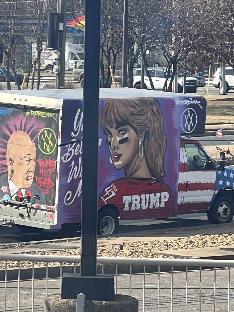 CaptainMeep's tweet image. Baltimore is not a real place 🤣