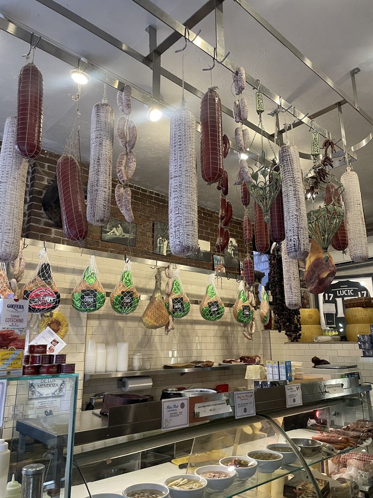 Rythelogman55's tweet photo. If this is what the mercato looks like you are about to have the greatest sub of your life https://t.co/pDWUNXwIEo