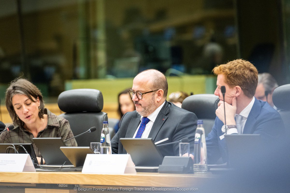 BelgiumMFA's tweet photo. The #BEDiploDays concluded today with enriching exchanges:
🔹Minister of Foreign Affairs, European Affairs and Development Cooperation @prevotmaxime
🔹Minister of Security and Interior @BernardQuintin_
🔹Minister of Defence and Foreign Trade @FranckenTheo https://t.co/t2jozBuEBo