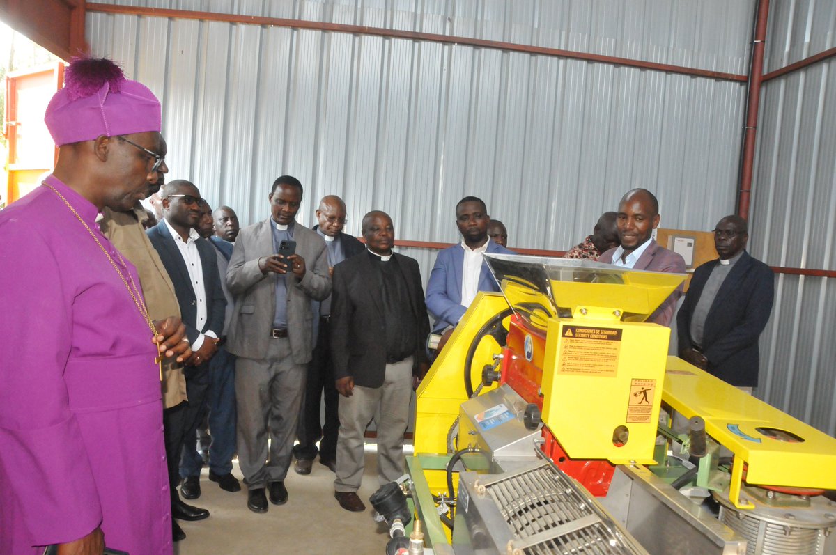 AnkoleDiocese's tweet image. Today 7th February 2025, Bishop Sheldon Mwesigwa and Lt. Col James Mwesigye who represented Hon Bright Rwamirama officialy launched coffee factory @AnkoleDiocese.