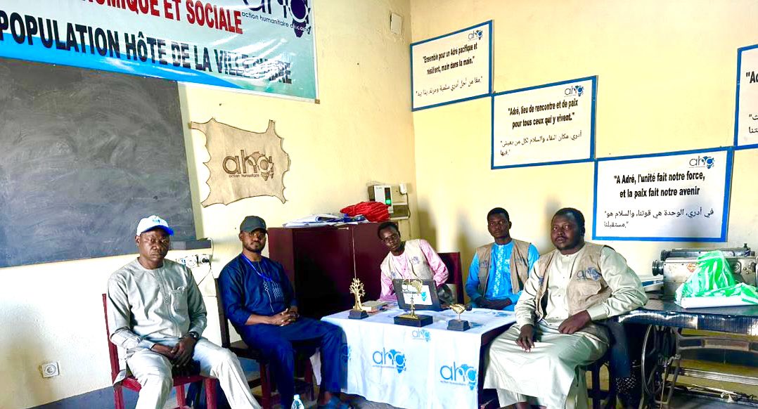 xibniy's tweet photo. Visite de travail à #Adré | Le Chef de Projet #PRECOTE à l’ONG #ADES, M. Abderahim Mahamat Malloum, a échangé avec l’équipe de l’#ONGAHA sur l’avancement du Projet #PRESA. Une collaboration dynamique qui renforce l'impact des actions humanitaires sur le terrain ! 🤝 #AHA #ADES #Tchad