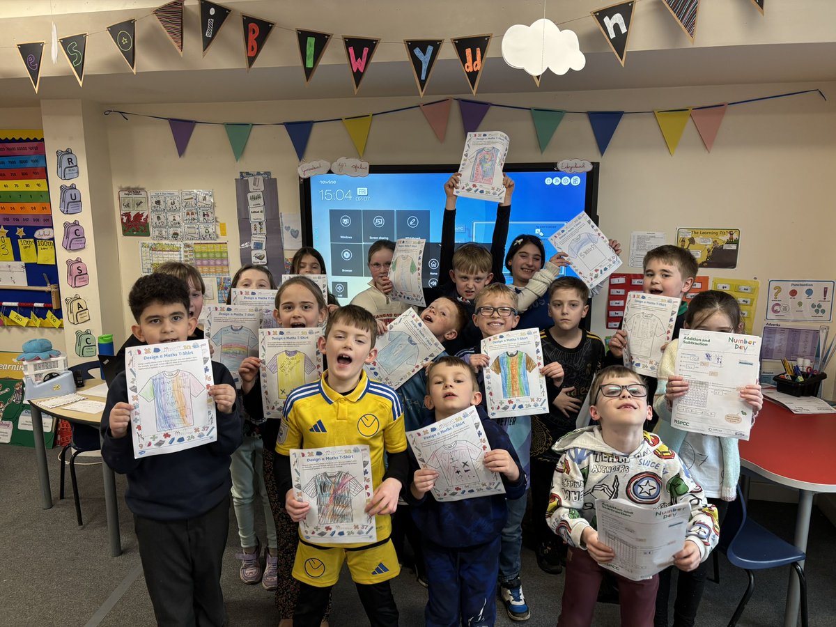 Griff_EThomas's tweet photo. We had a blast celebrating NSPCC number day today! @NSPCC @Griff_HEAD Da iawn everyone 🎉🔢👕 https://t.co/QJgNpTknNu