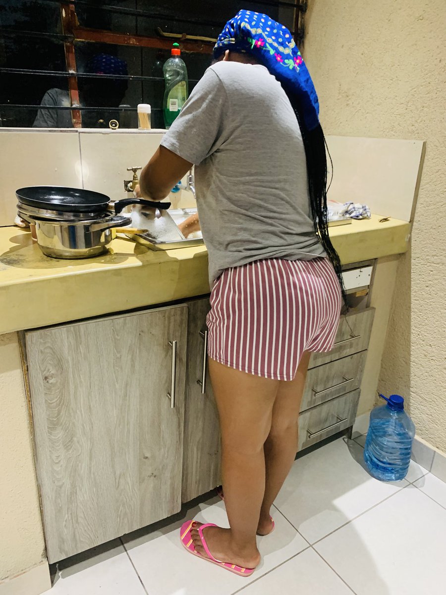 siyaslim_'s tweet photo. Here’s u where did you get my number busy cooking 🤣 https://t.co/XfCKSCvFs4