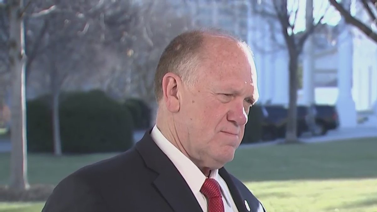 AustinKellerman's tweet photo. Tom Homan: 11,000 undocumented migrants arrested under Trump https://t.co/0ZlROvyuMp https://t.co/VigPbXTWx8
