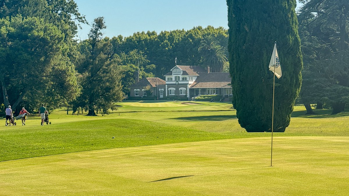 ukgolfguy's tweet image. Yesterday was a great day. Buenos Aires GC in the morning, followed by the delightful San Andres in the afternoon. 

Jockey Club next up before heading to Patagonia.