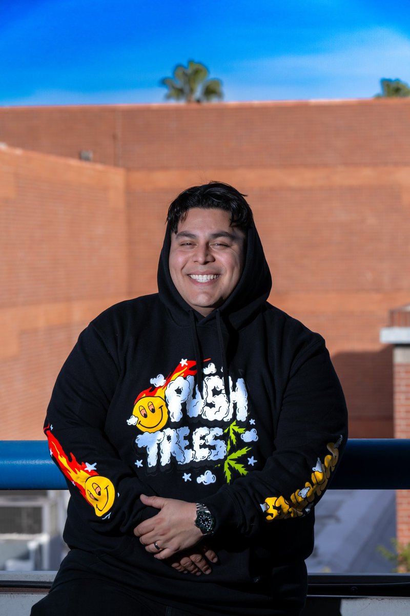 dope_as_yola_'s tweet image. Trap or Die #PushTrees
Jumbo print collection available now