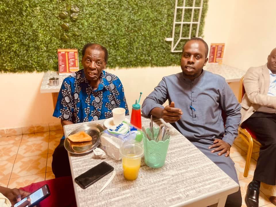 My friend Leonard Mambo Mbotela. A legend, a gentleman, and a voice that shaped generations. I was honored to know U not just as a customer, but as a true friend. Ur wisdom, kindness, and iconic presence will be deeply missed RIP Mzee. 🕊️
#jehuuniungwana ???
#leonard