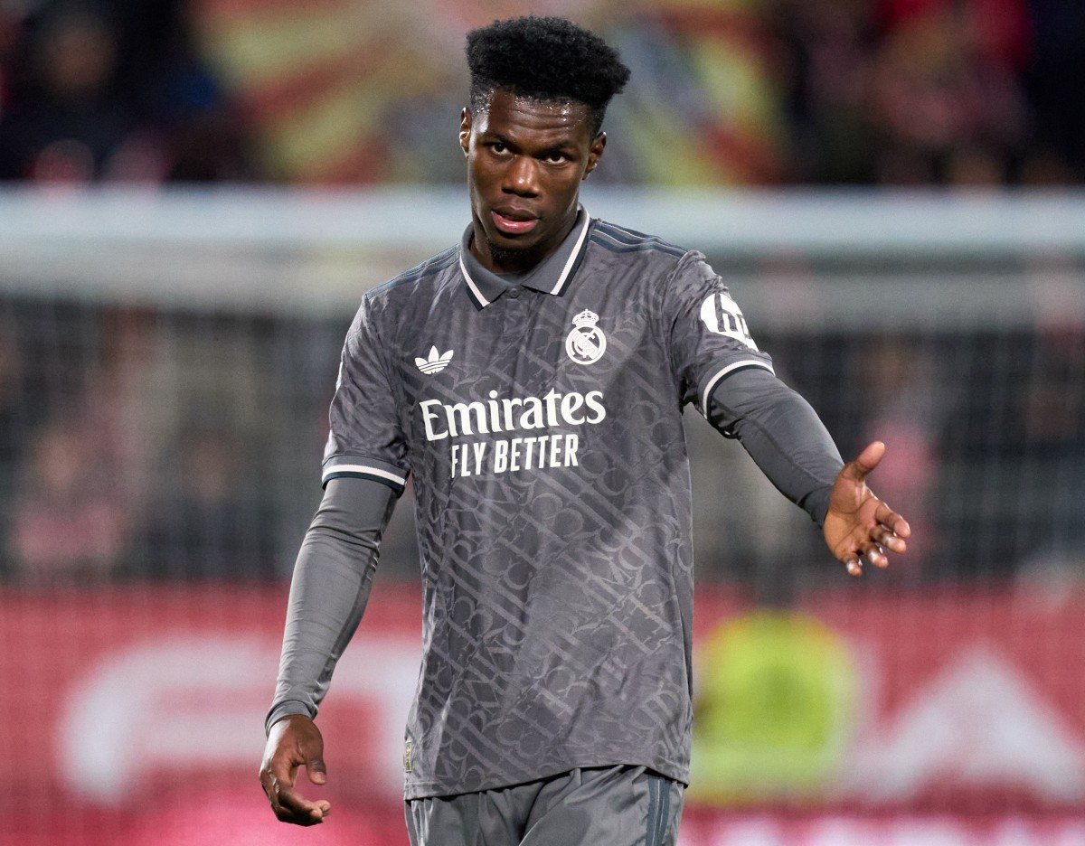 RMxAce's tweet photo. Unpopular opinion but I think we've given a lot of flack to Tchouameni this season that he hasn't deserved. He's been so versatile that the coach has placed him at CB, yet he gets attacked for what should be directed at the board. 

+ I think he's been great at midfield. https://t.co/2iw7Wdf7qZ