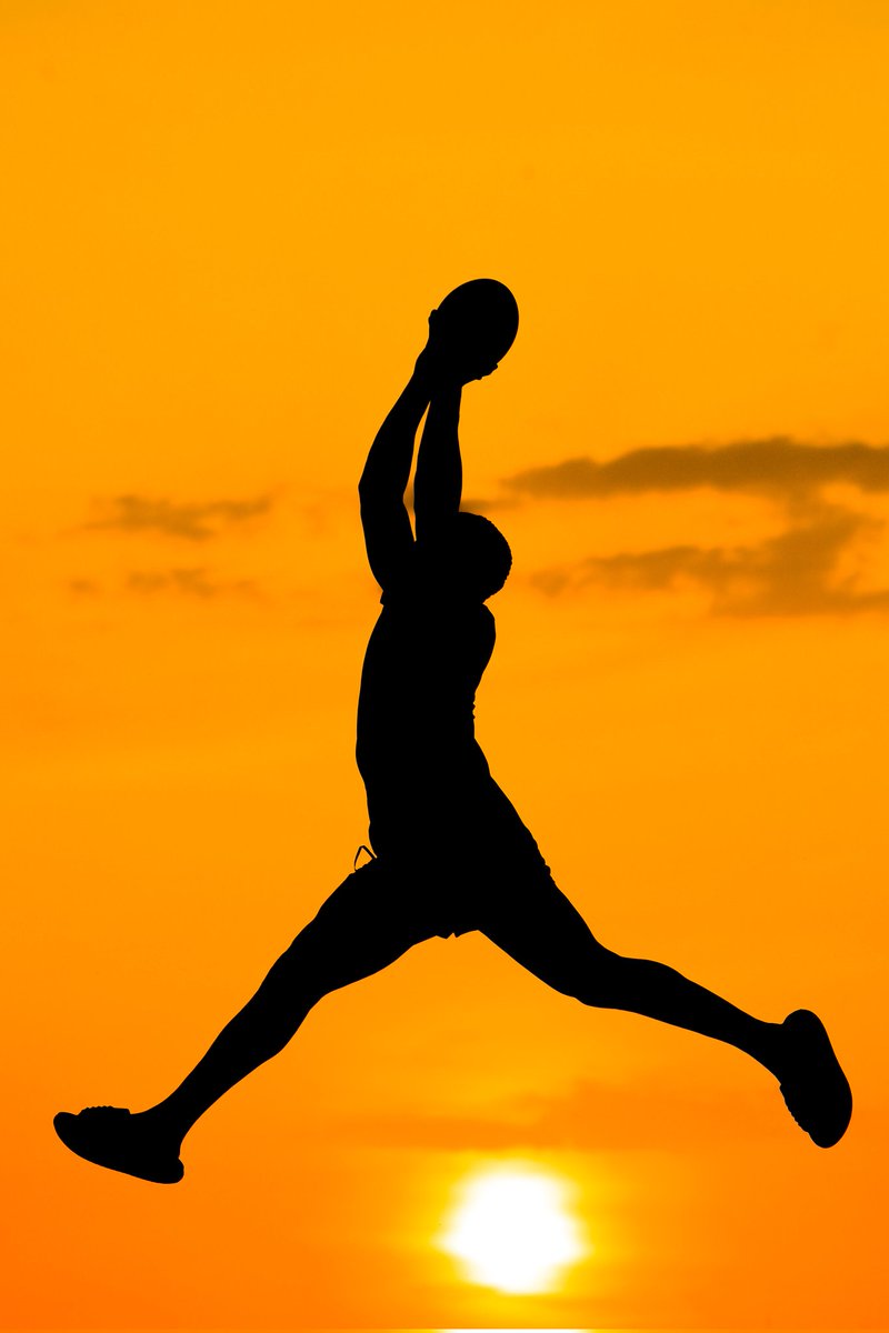 MbanzAndre8's tweet image. Shot some silhouettes today.
Training with Walukuba Barbarians