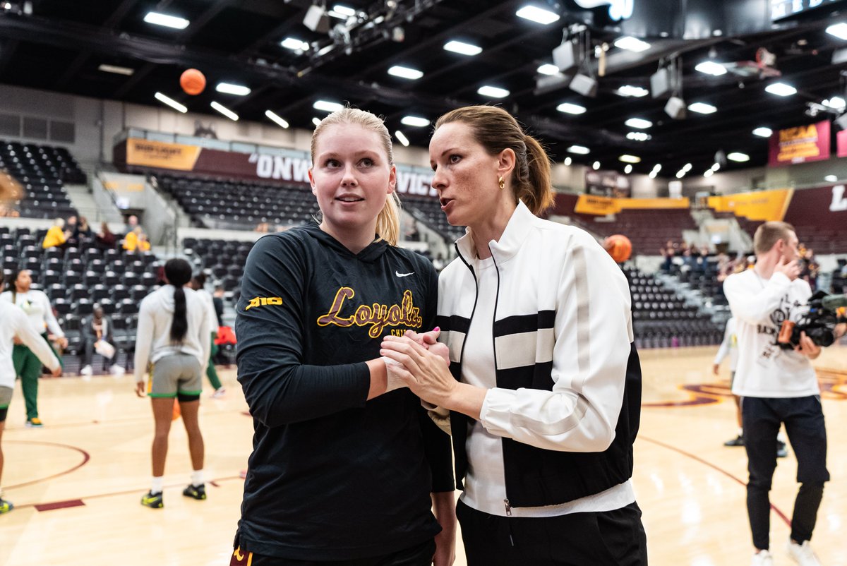 Happy birthday to Assistant Coach Jenna Rubino-McCormick! 🥳
