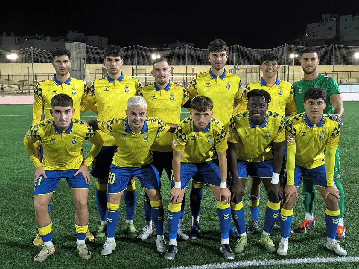 Antonioleonrgue's tweet photo. TERCERA FEDERACIÓN 🇮🇨.

FINAL en el Manuel Pablo de Bañaderos.

Quinta victoria consecutiva por primera vez en la temporada del líder Las Palmas Atlético que suma 49 puntos, 8 sobre @UDTamaraceite

@arucascf 0 -@UDLP_Cantera Las Palmas Atlético 1 (@brian_vc6 Velázquez, min. 89) https://t.co/8phhGOBlyv