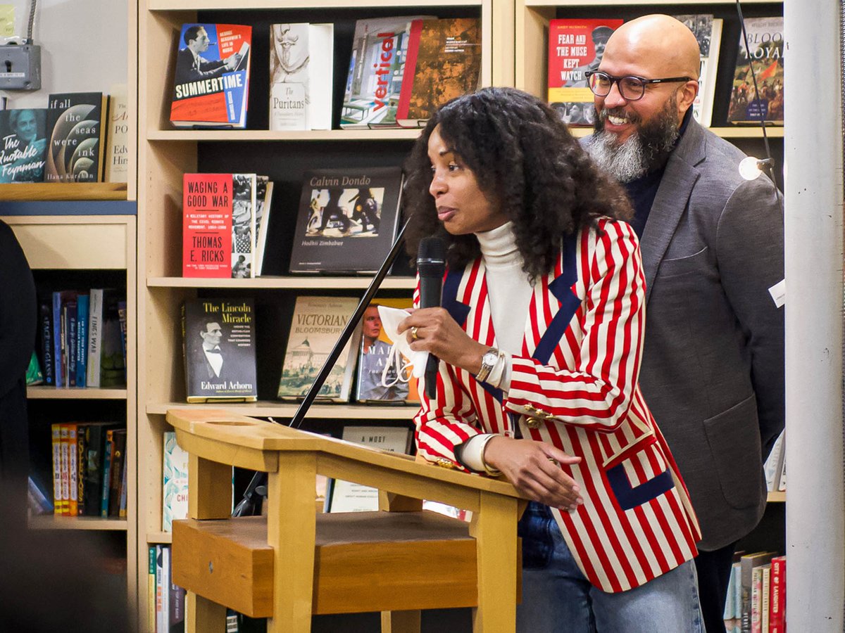 Princeton Arts (@princetonarts) on Twitter photo Thanksto all who joined us for the <a href="/Princeton/">Princeton University</a> Launch of Dear Yusef an anthology dedicated to the Pulitzer Prize-winning poet Yusef Komunyakaa, edited by #PrincetonArts Fellow Nicole Sealey & poet John Murillo at Labyrinth Books: bit.ly/4aPR21m
.
#LewisCenterfortheArts Thanksto all who joined us for the <a href="/Princeton/">Princeton University</a> Launch of Dear Yusef an anthology dedicated to the Pulitzer Prize-winning poet Yusef Komunyakaa, edited by #PrincetonArts Fellow Nicole Sealey & poet John Murillo at Labyrinth Books: bit.ly/4aPR21m
.
#LewisCenterfortheArts