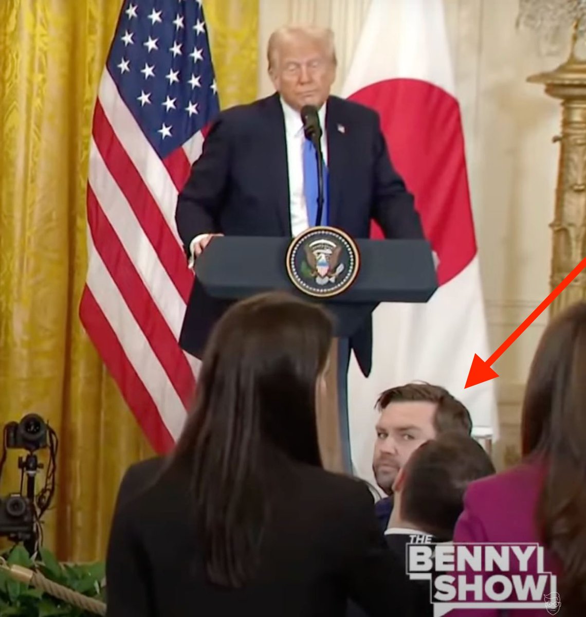 bennyjohnson's tweet photo. You know your journalism career is over when JD Vance Looks at you like this... https://t.co/unRWOCFdX0