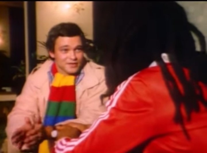 Au détour des réseaux (une publication d'Olivier Monssens), <a href="/GeorgesLangRTL/">Georges Lang</a> face à Bob Marley !