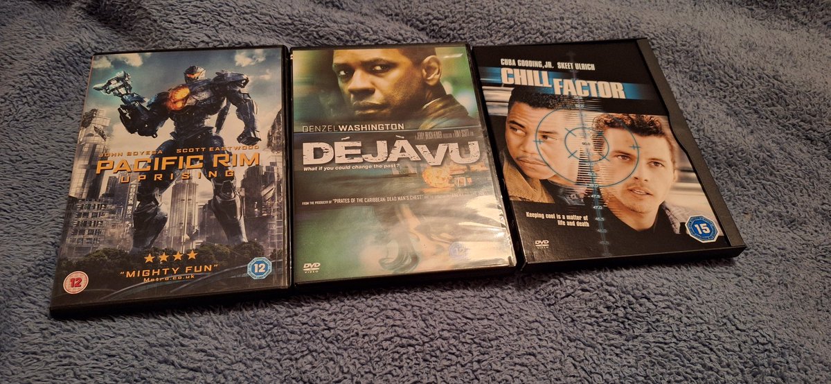 davefilmfan1's tweet image. Chill factor #snap #snapcase #smappy I'm excited to watch it. Never seen Pacific rim uprising deja vu not seen in ages. #physicalmedia