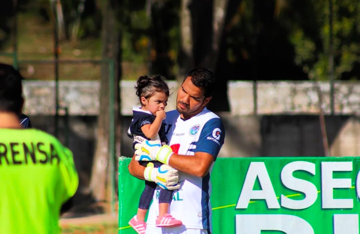 Feliz cumple <a href="/JCarba12/">Jaime Carbajal</a>