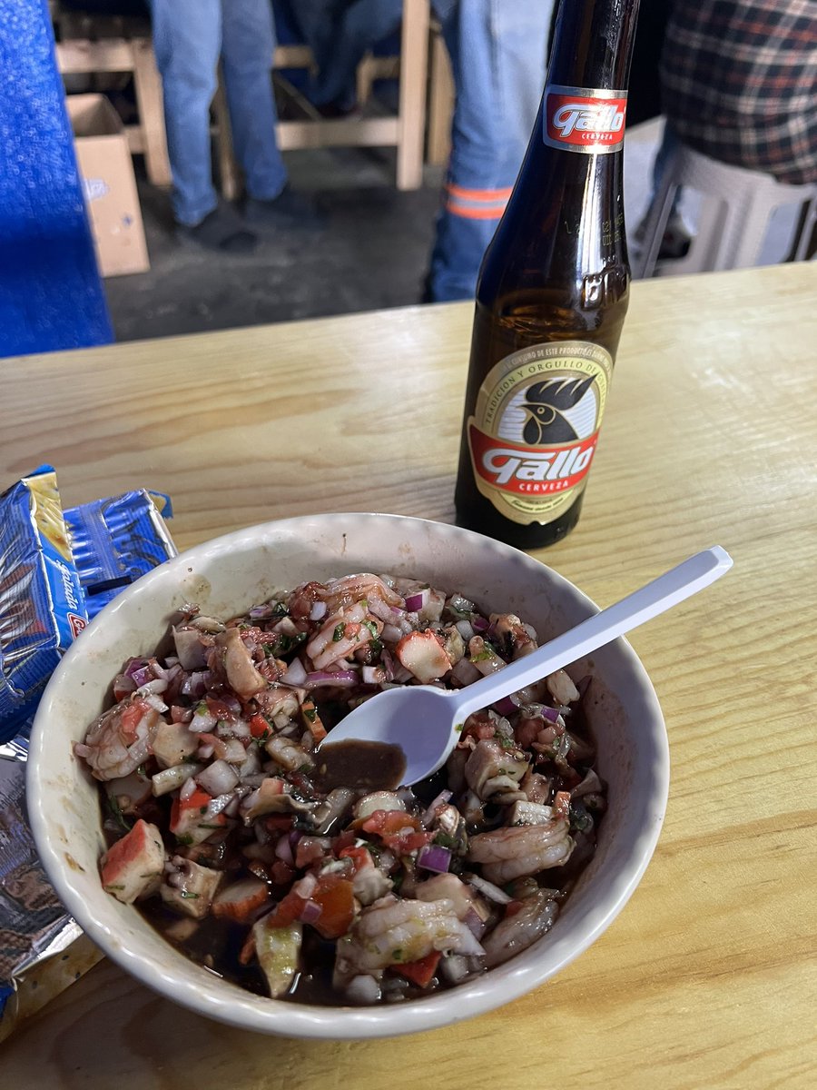 Randyflores87's tweet photo. Buenos los ceviches de El Gordo https://t.co/8bnsGZbVvk